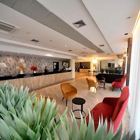 Palace Rome Fiano Hotel