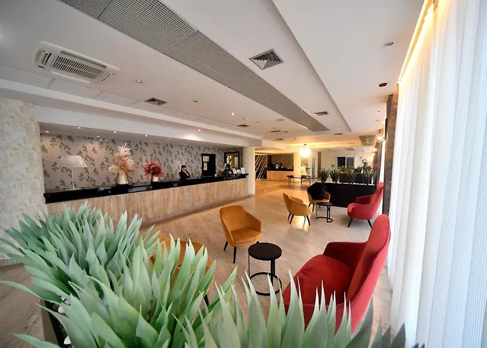 Palace Rome Fiano Hotel