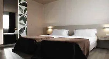 Hotel Palace Rome Fiano 4*