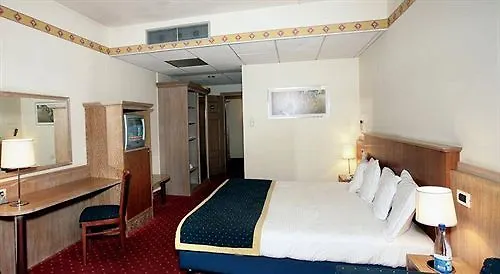 Palace Rome Fiano 4*